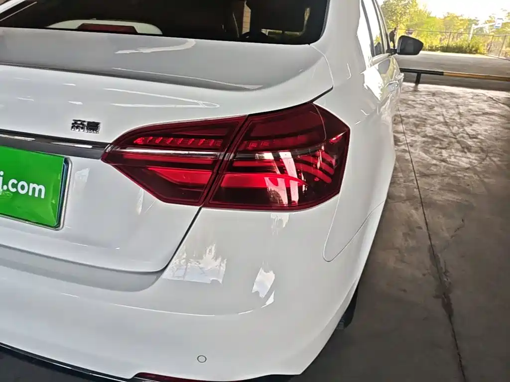 Geely Emgrand — миниатюра 8