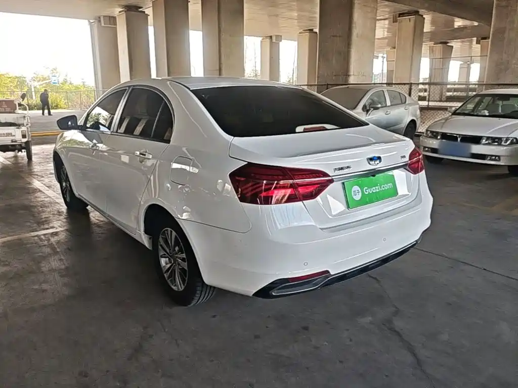 Geely Emgrand — миниатюра 5