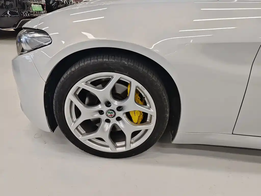 Alfa Romeo Giulia — миниатюра 4