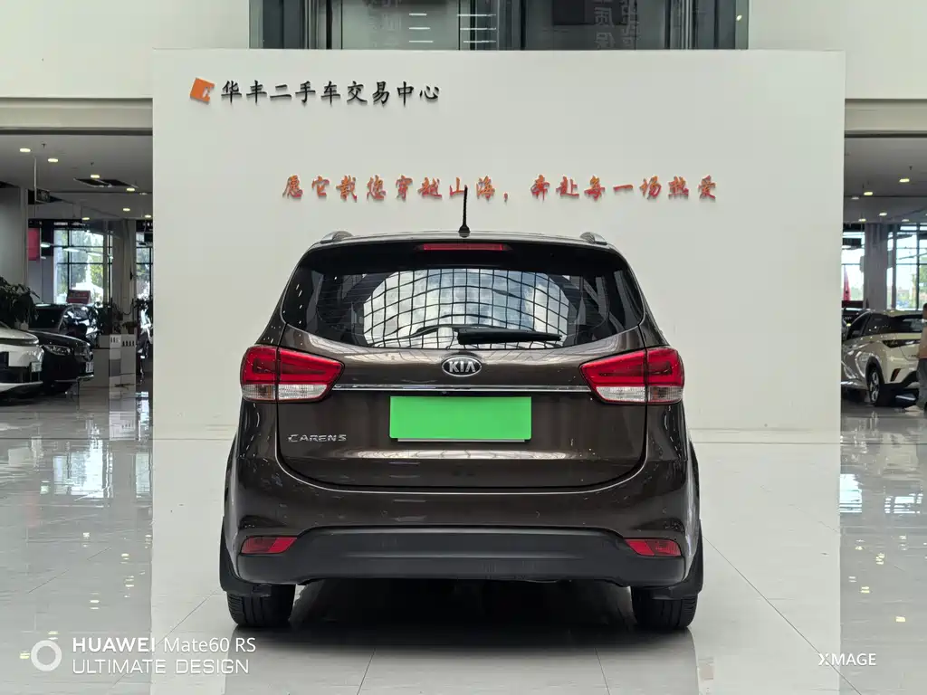 Kia Carens — миниатюра 8