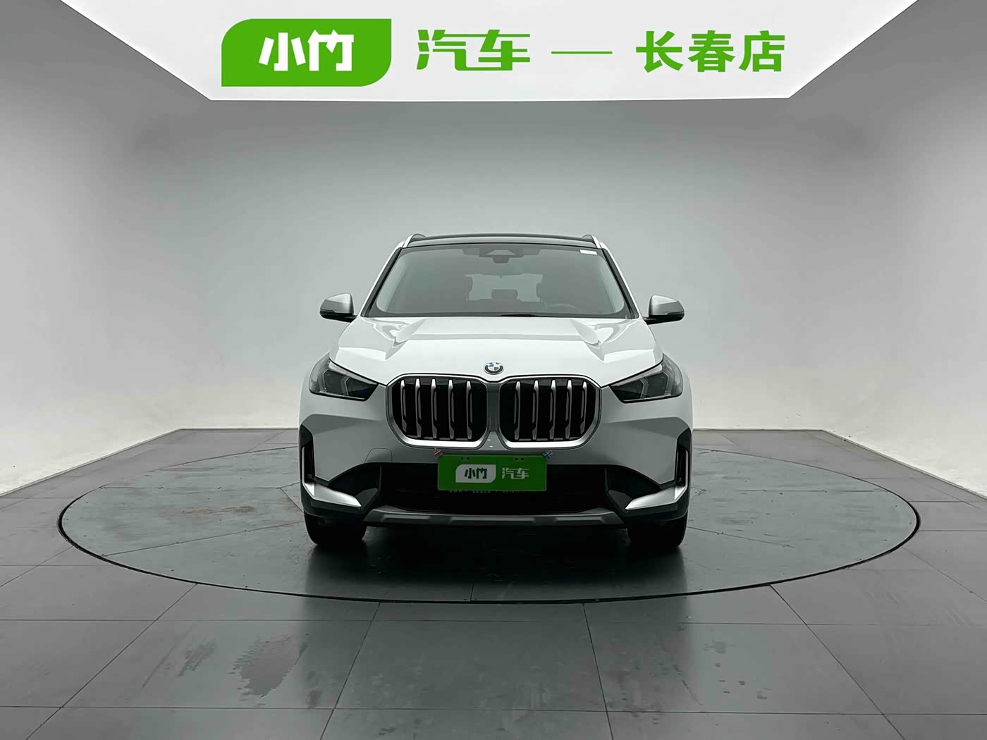 BMW X1 1.5 л 2023 г. Белый, пробег 18000 км