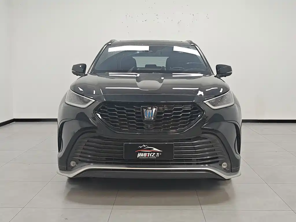 Toyota Crown Kluger — миниатюра 2
