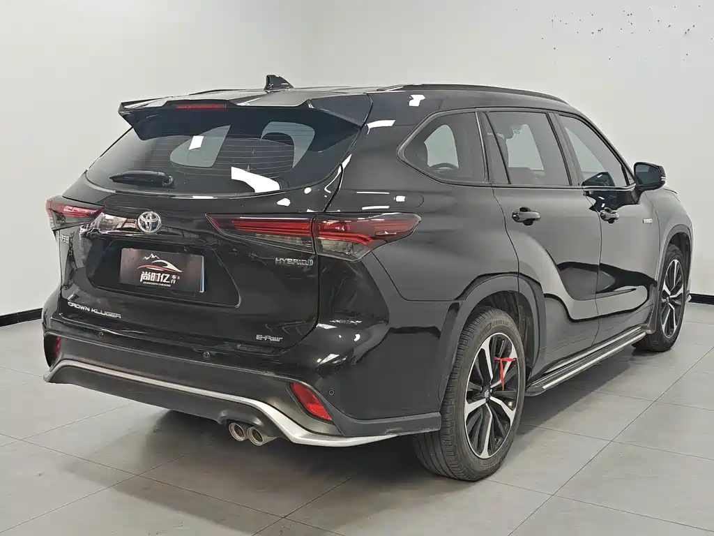 Toyota Crown Kluger — миниатюра 4