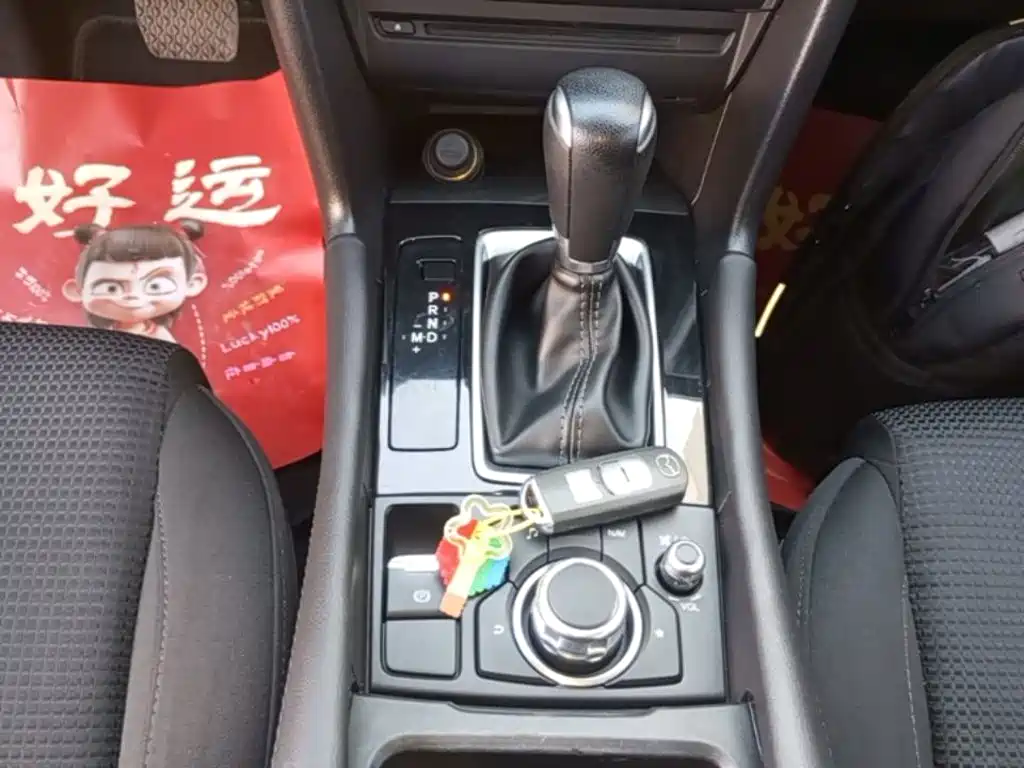 Mazda 3 Axela — миниатюра 14