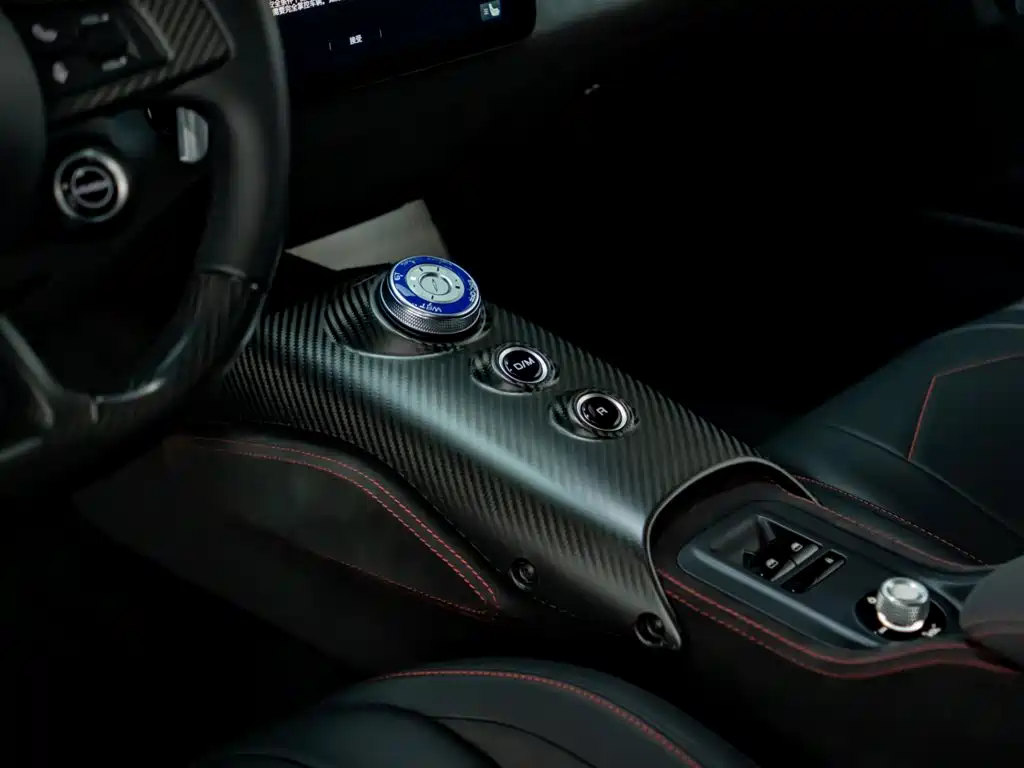 Maserati MC20 — миниатюра 8
