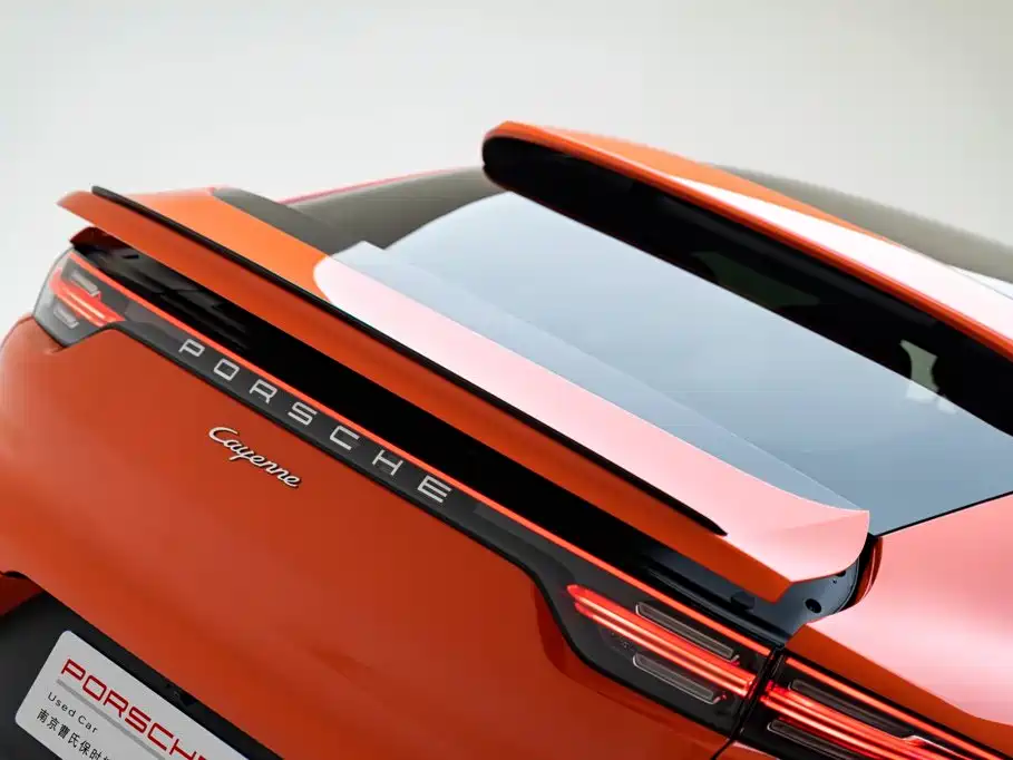 Porsche Cayenne — миниатюра 9