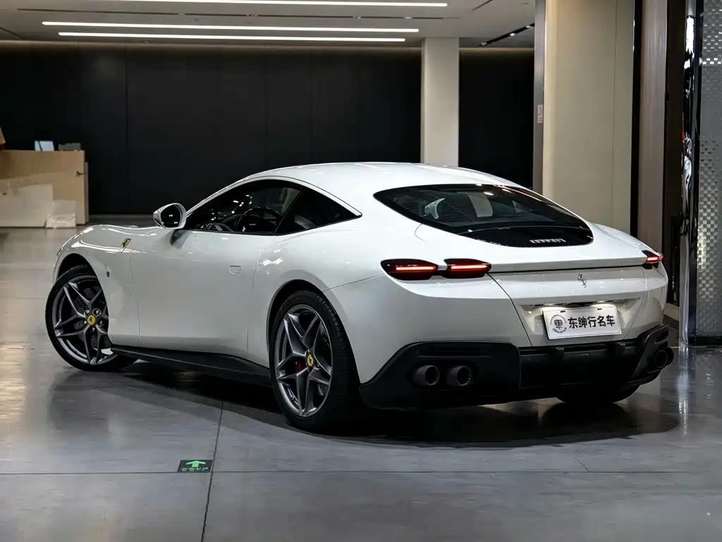 Ferrari Roma — миниатюра 4