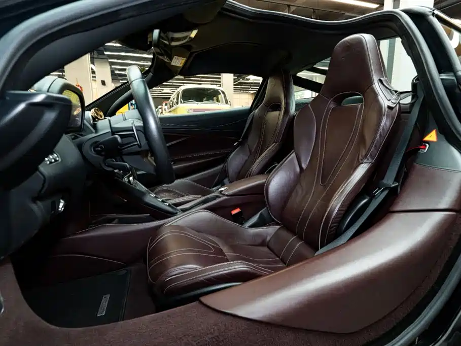McLaren 720S — миниатюра 18