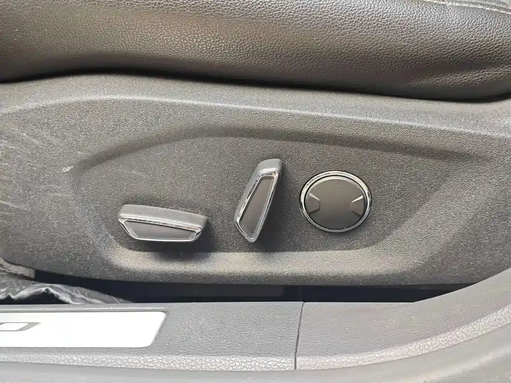 Ford Mondeo — миниатюра 24