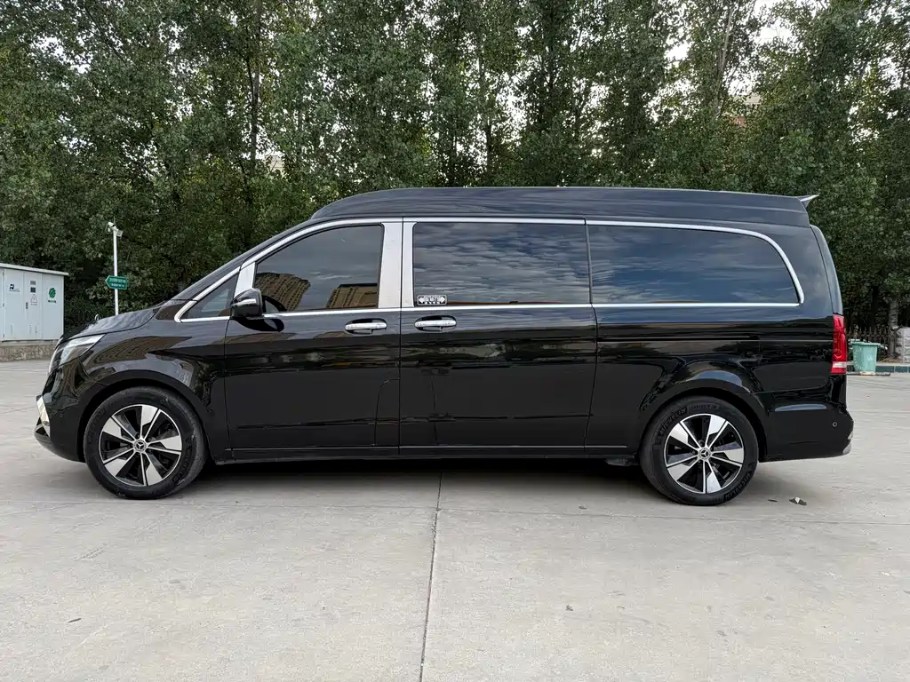 Mercedes-Benz V-Class V 2022 V 260 L Luxury