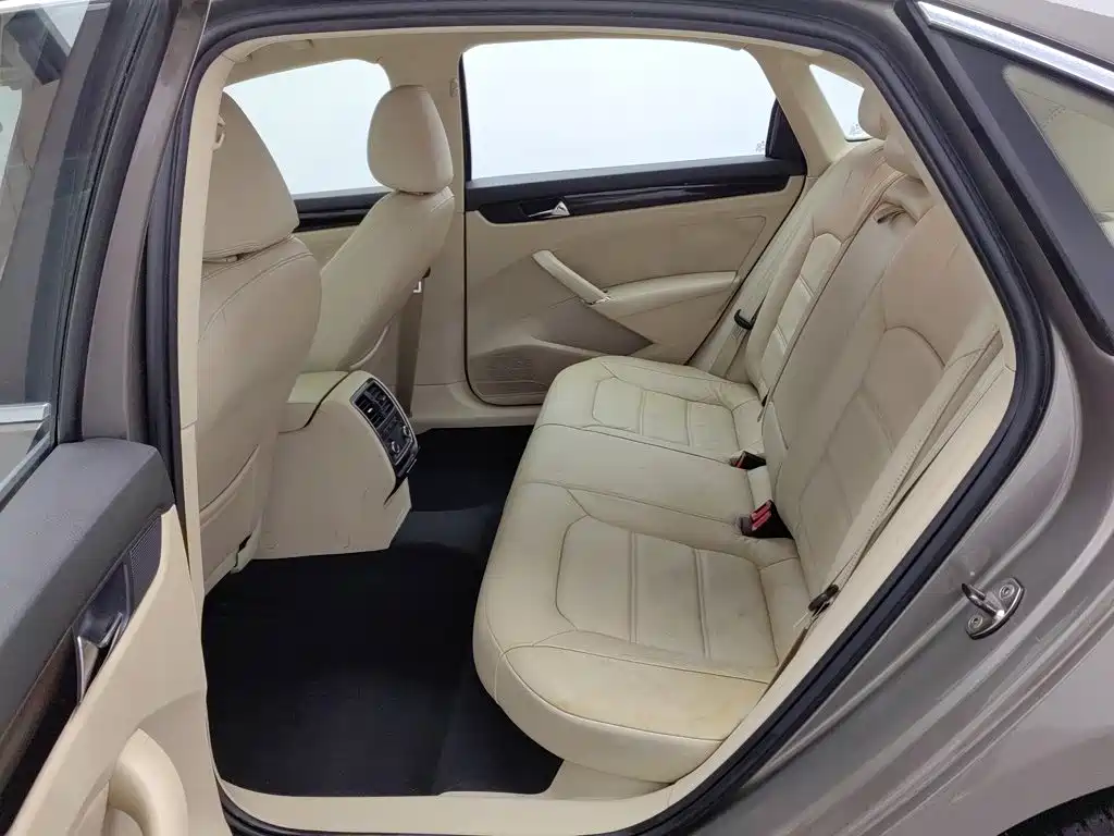 Volkswagen Passat — миниатюра 15