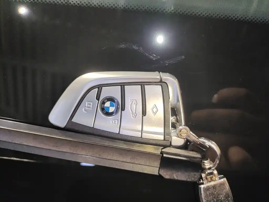 BMW 5 Series (Import) — миниатюра 9