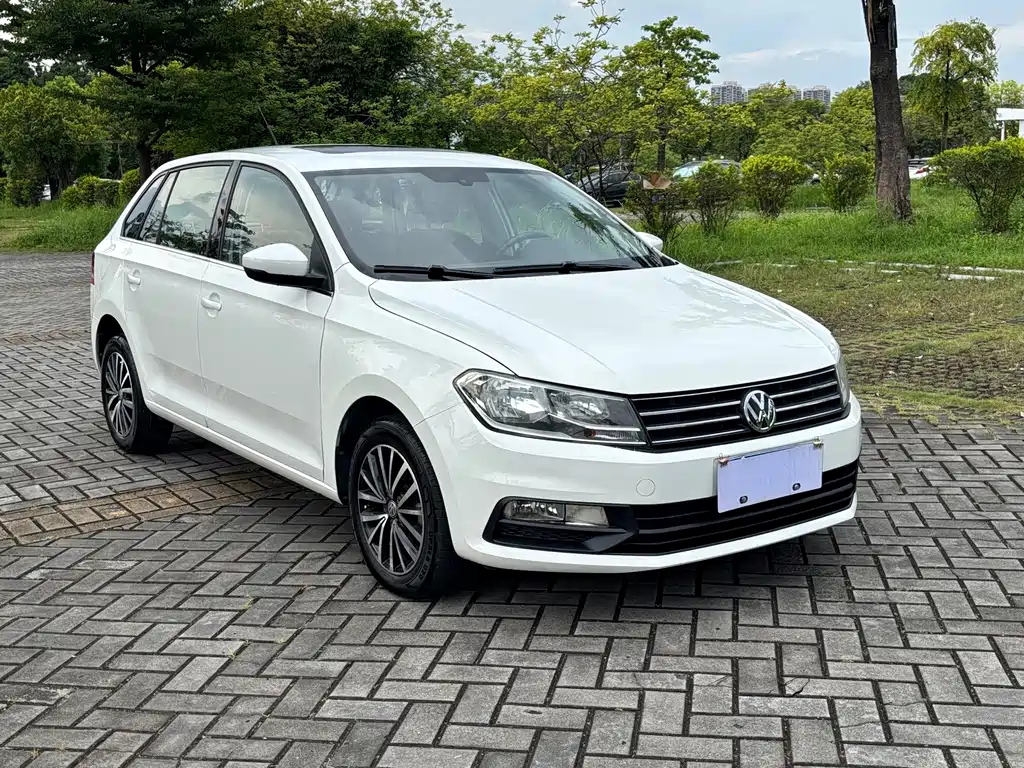 Volkswagen Santana — миниатюра 3