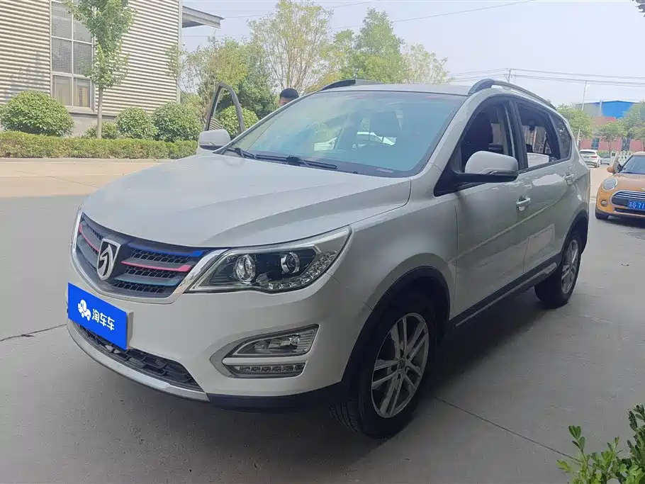 Baojun 560 2015 1.8L MT Comfort