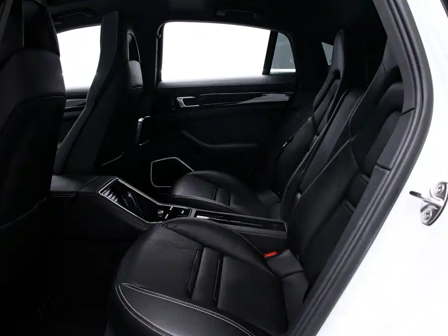 Porsche Panamera — миниатюра 17