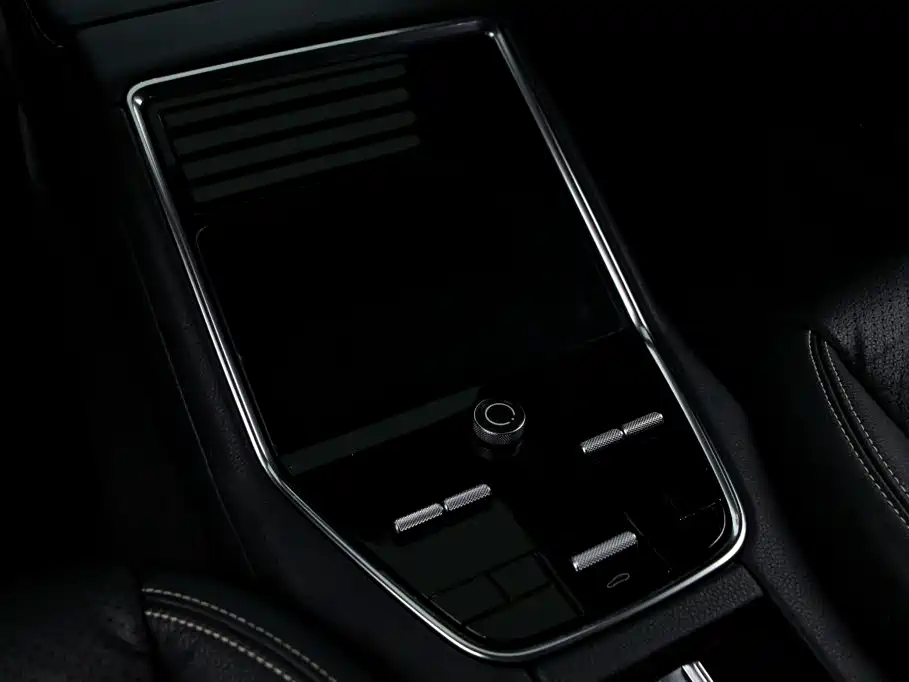 Porsche Panamera — миниатюра 18