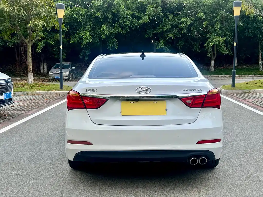 Hyundai Mistra — миниатюра 5