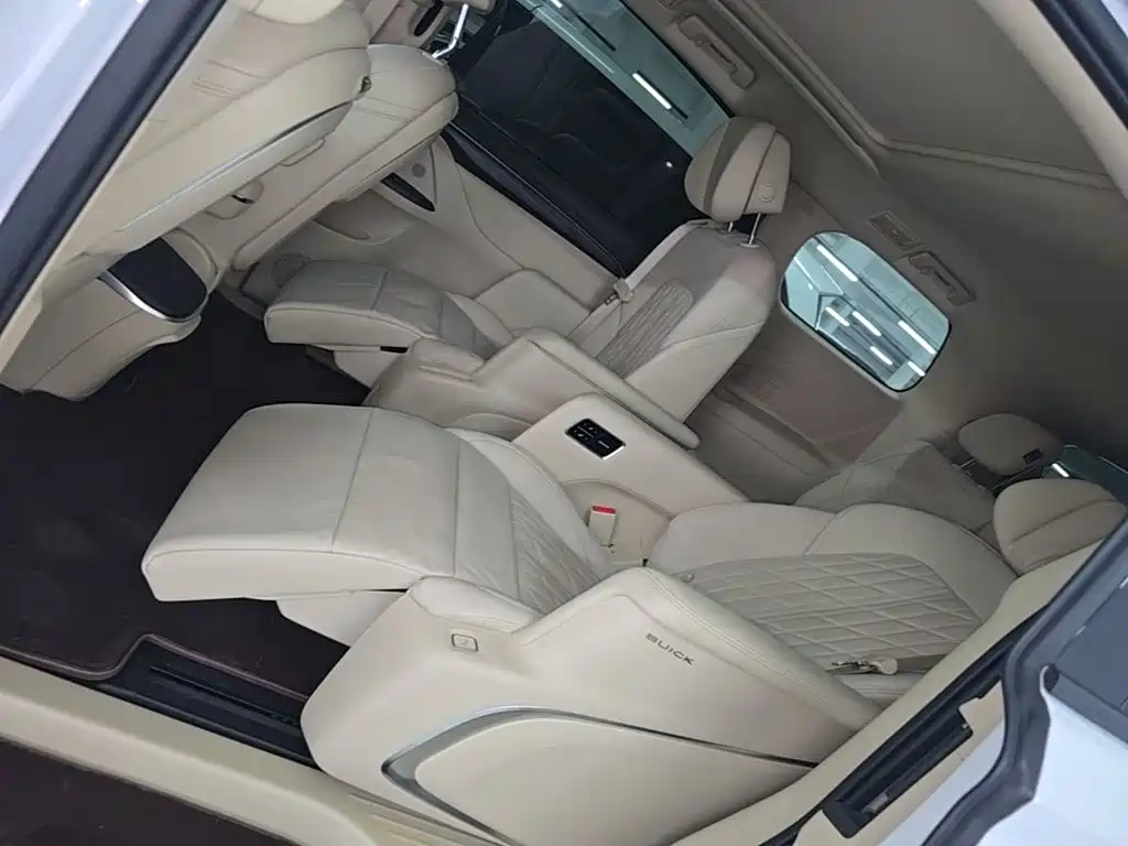 Buick GL8 — миниатюра 17