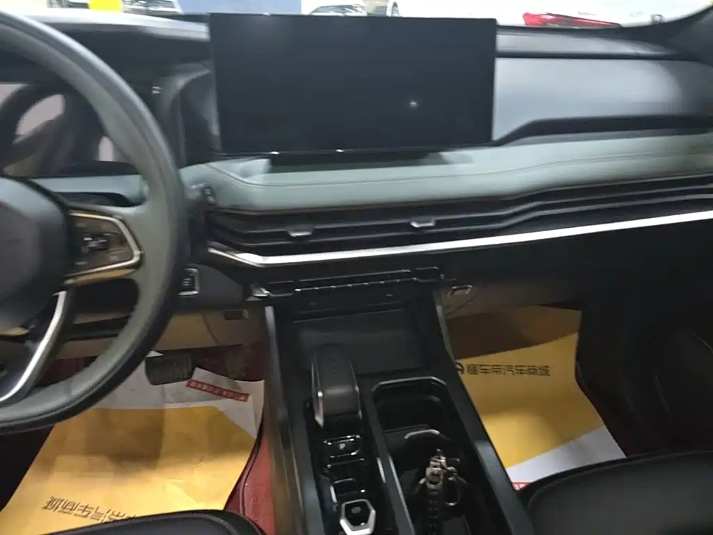 Geely Haoyue L — миниатюра 9