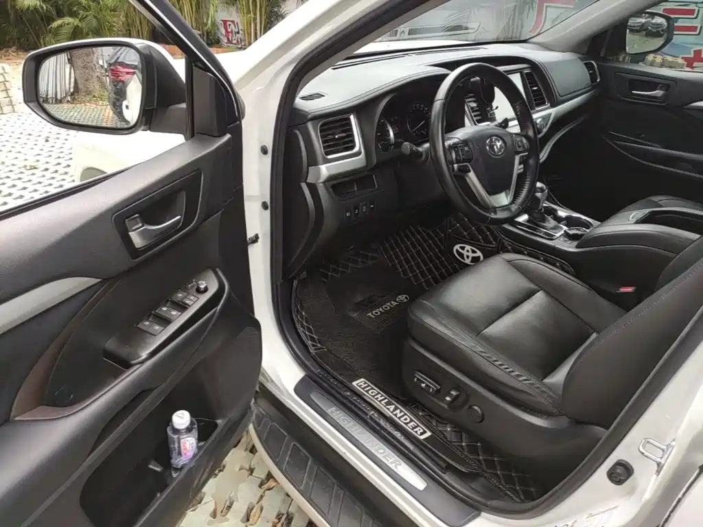 Toyota Highlander — миниатюра 16