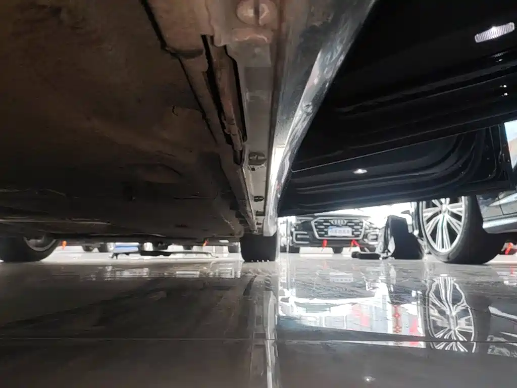 Audi A6L — миниатюра 21