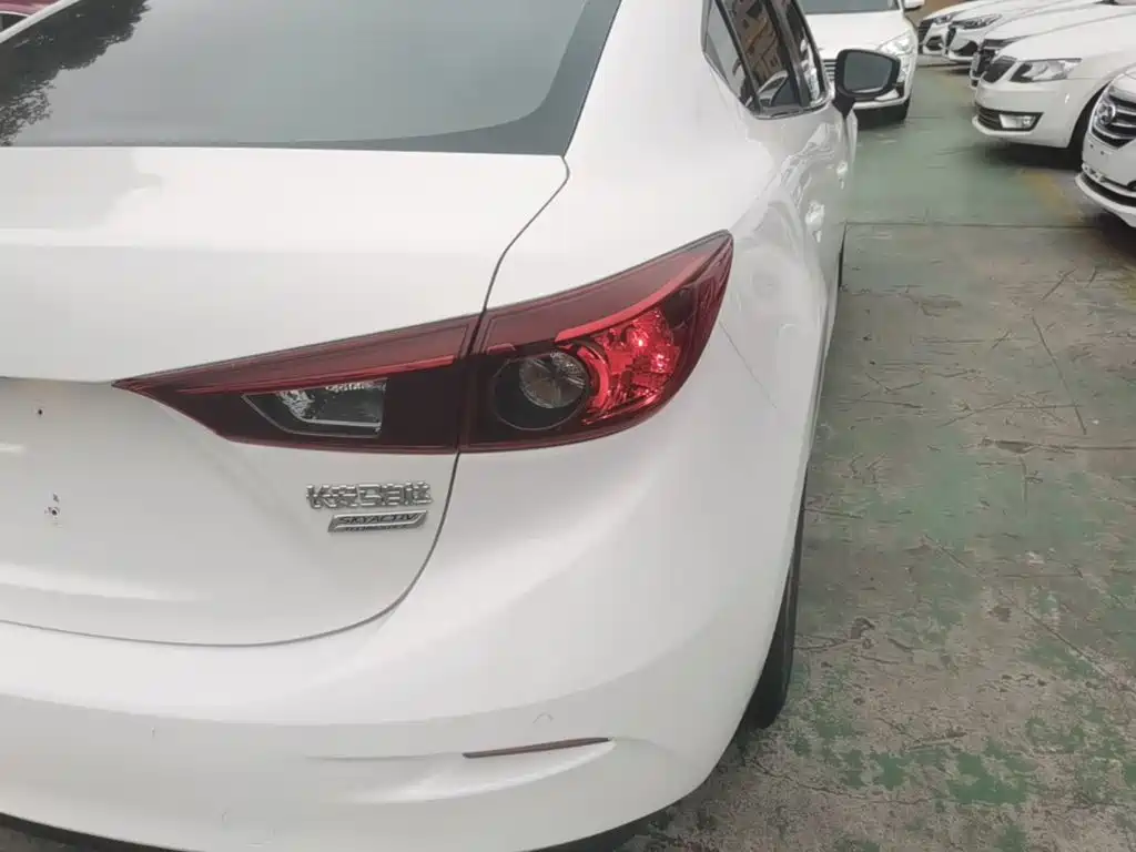 Mazda 3 Axela — миниатюра 8