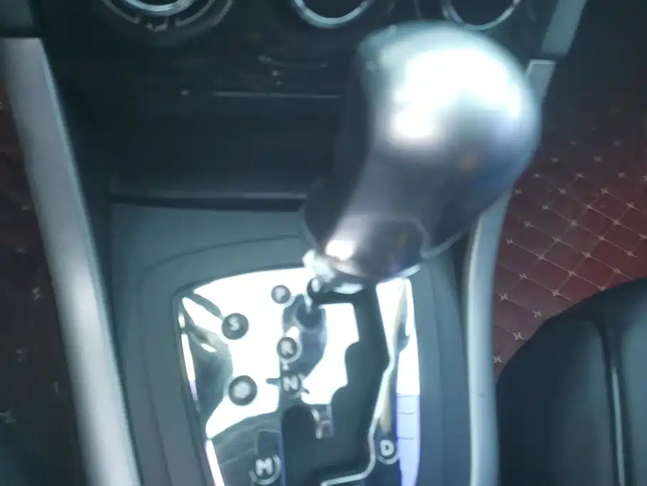 Peugeot 408 — миниатюра 16