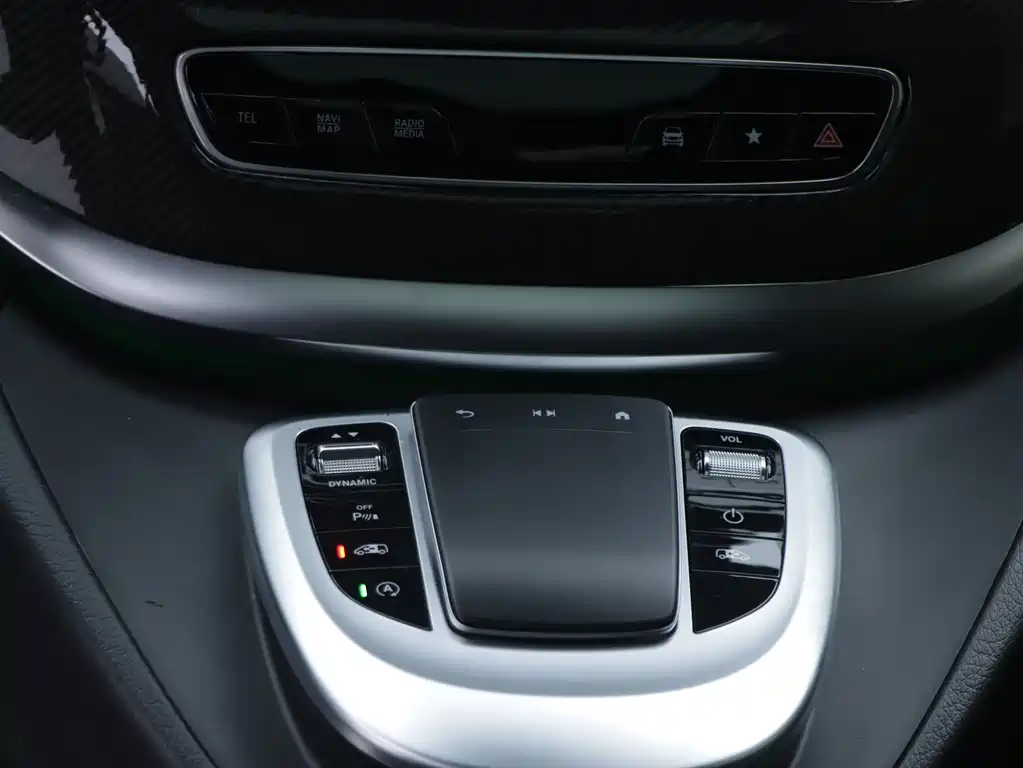 MERCEDES-BENZ V CLASS