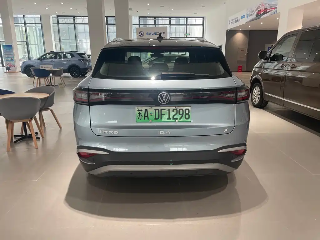 VOLKSWAGEN ID.4 X