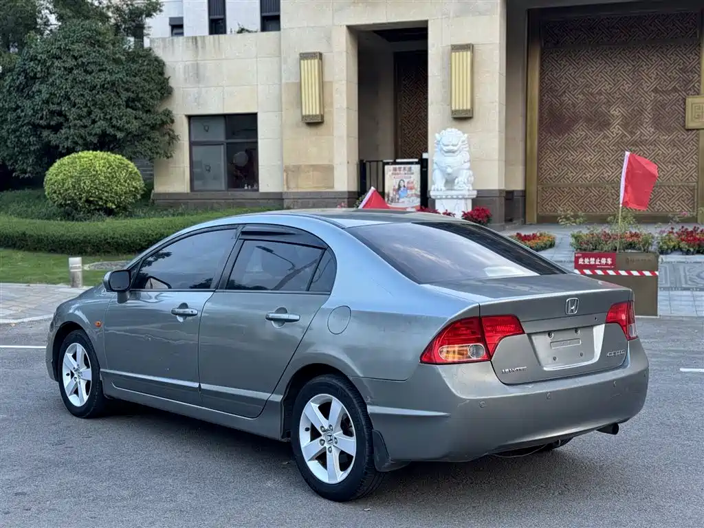 Honda Civic — миниатюра 15