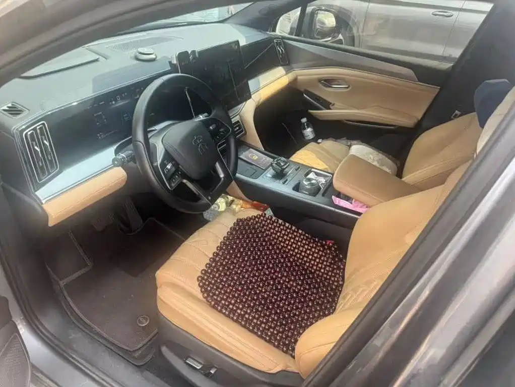 BYD L DM-i — миниатюра 2