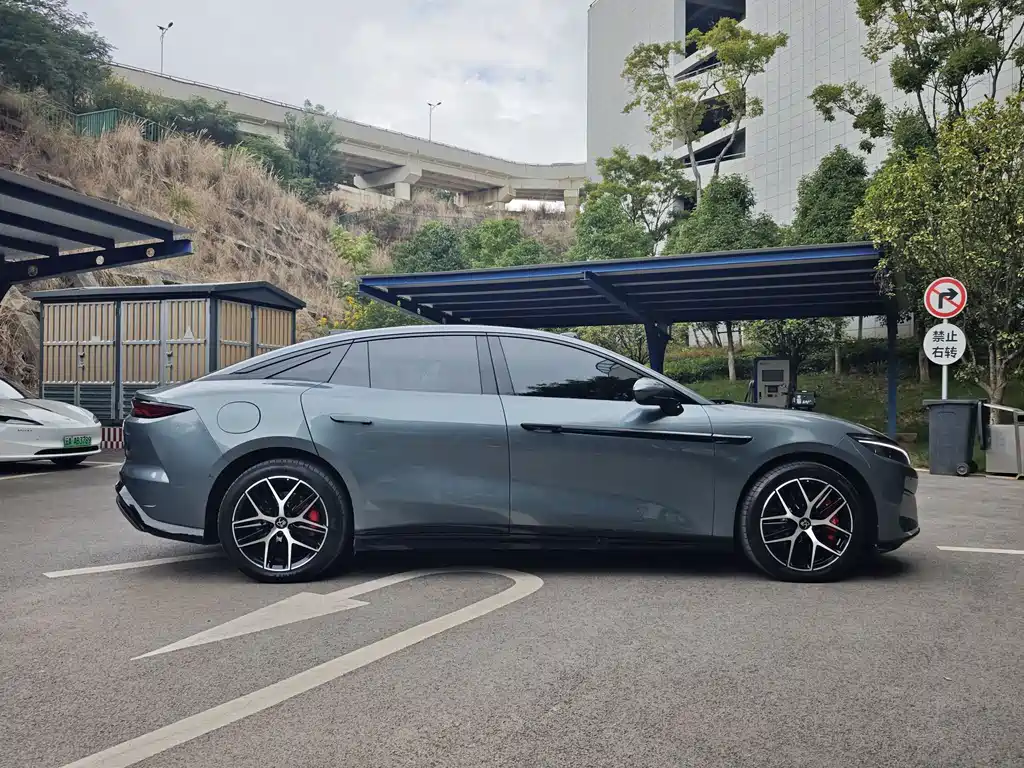 BYD Han L — миниатюра 8