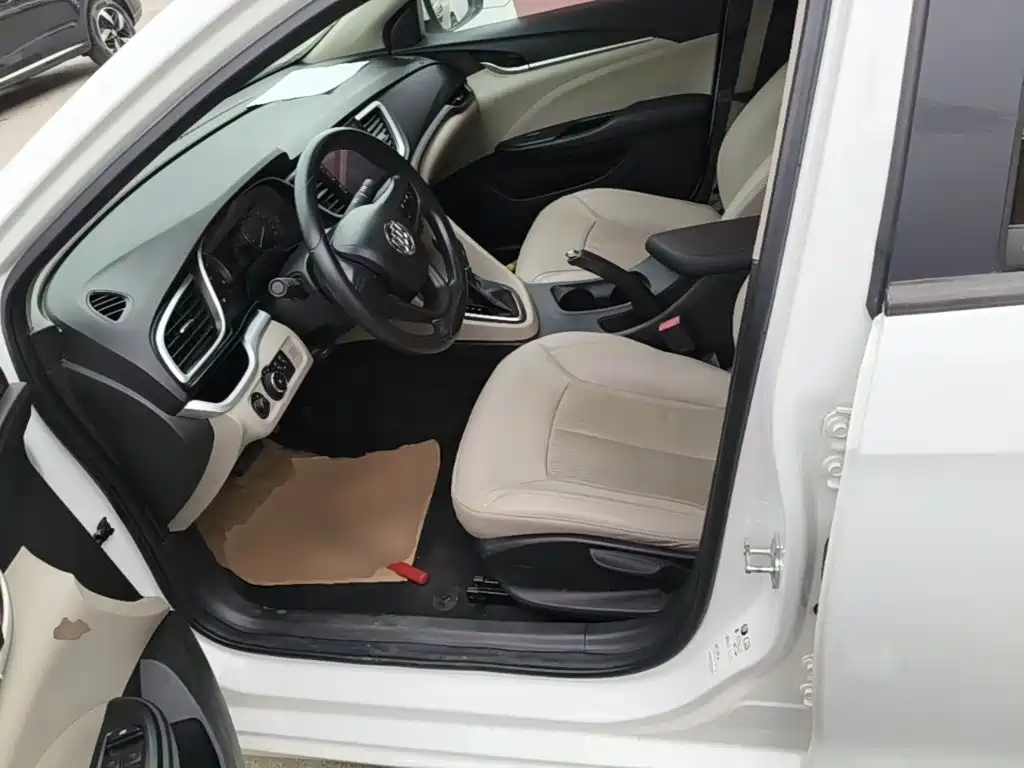 Buick Excelle — миниатюра 15