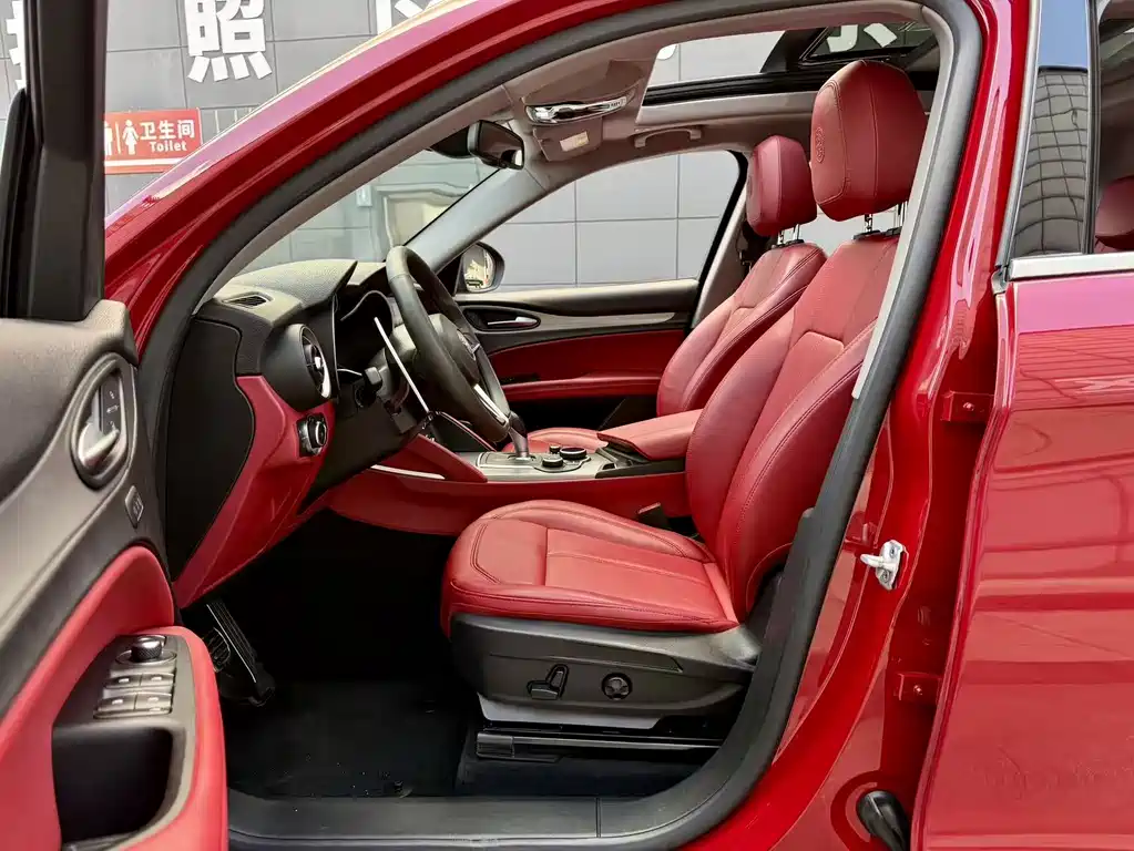 Alfa Romeo Stelvio — миниатюра 5