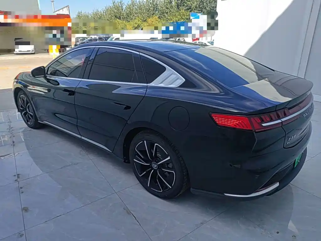 BYD Han — миниатюра 5