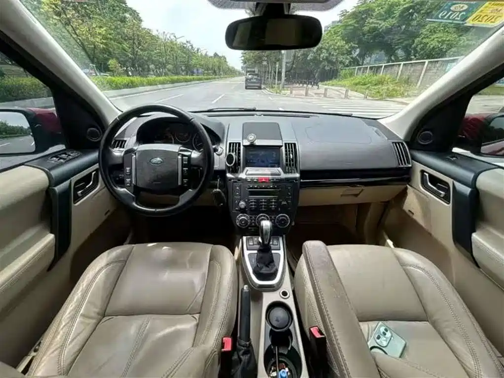 Land Rover 2 012 2.0T Si4 HSE