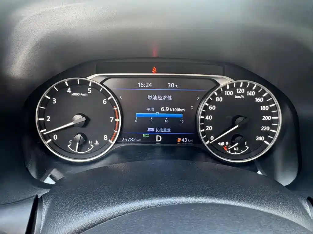 Nissan Teana — миниатюра 5