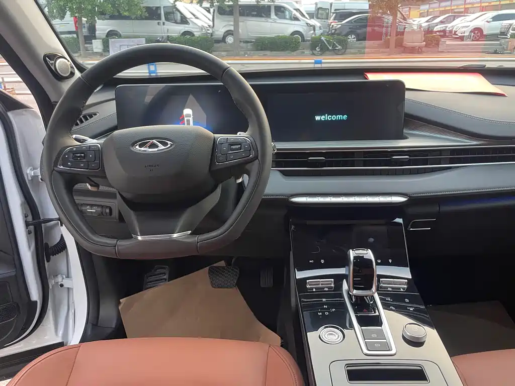 Chery 8 PLUS 2022 290TGDI DCT +