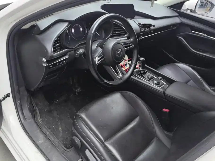 Mazda 3 Axela — миниатюра 12