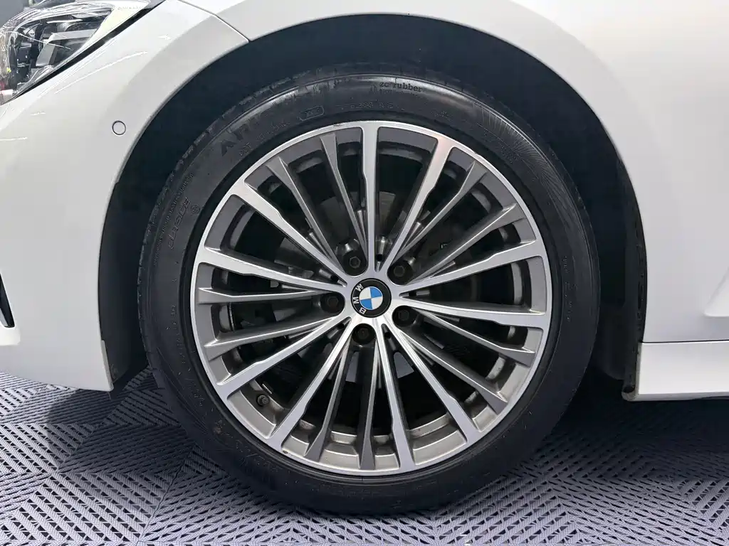 BMW 3 Series — миниатюра 5