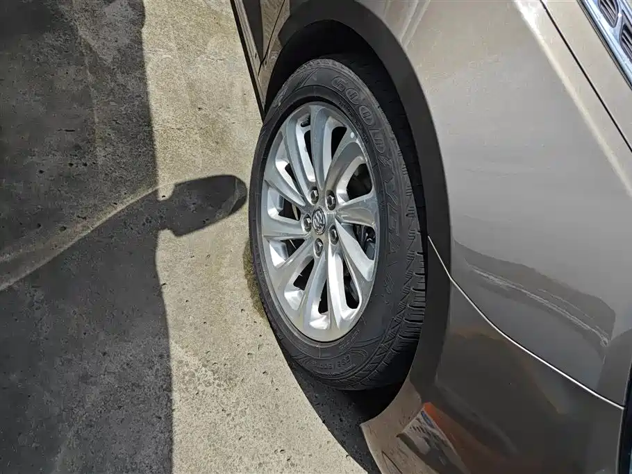 Buick LaCrosse 2013 2.0T SIDI Smart Flagship