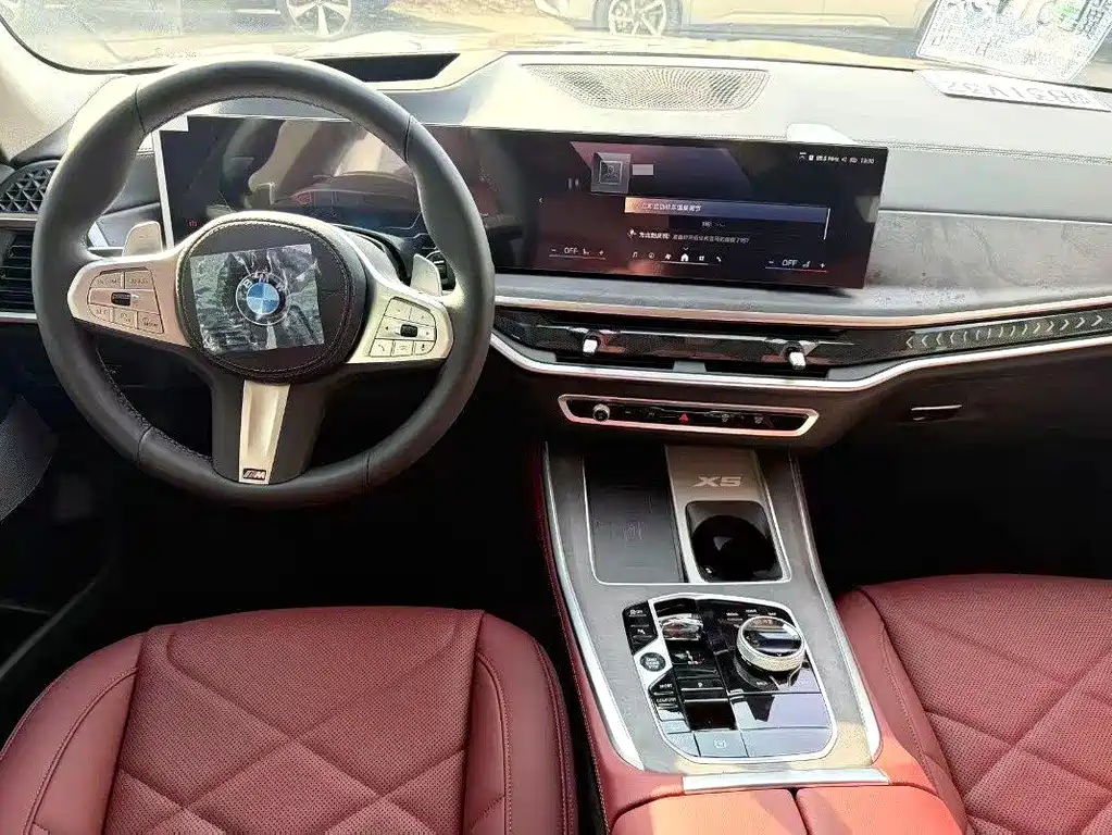 BMW X5 2026 xDrive 30Li Premium M Sport
