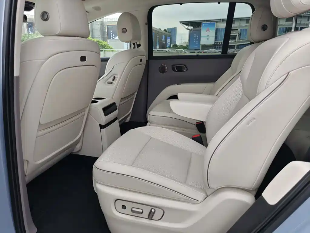 Li Auto Идеальный I8 — миниатюра 8