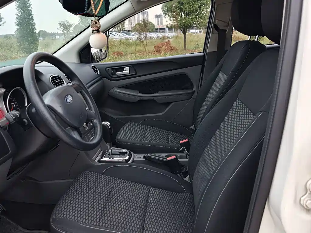 Ford Focus — миниатюра 11