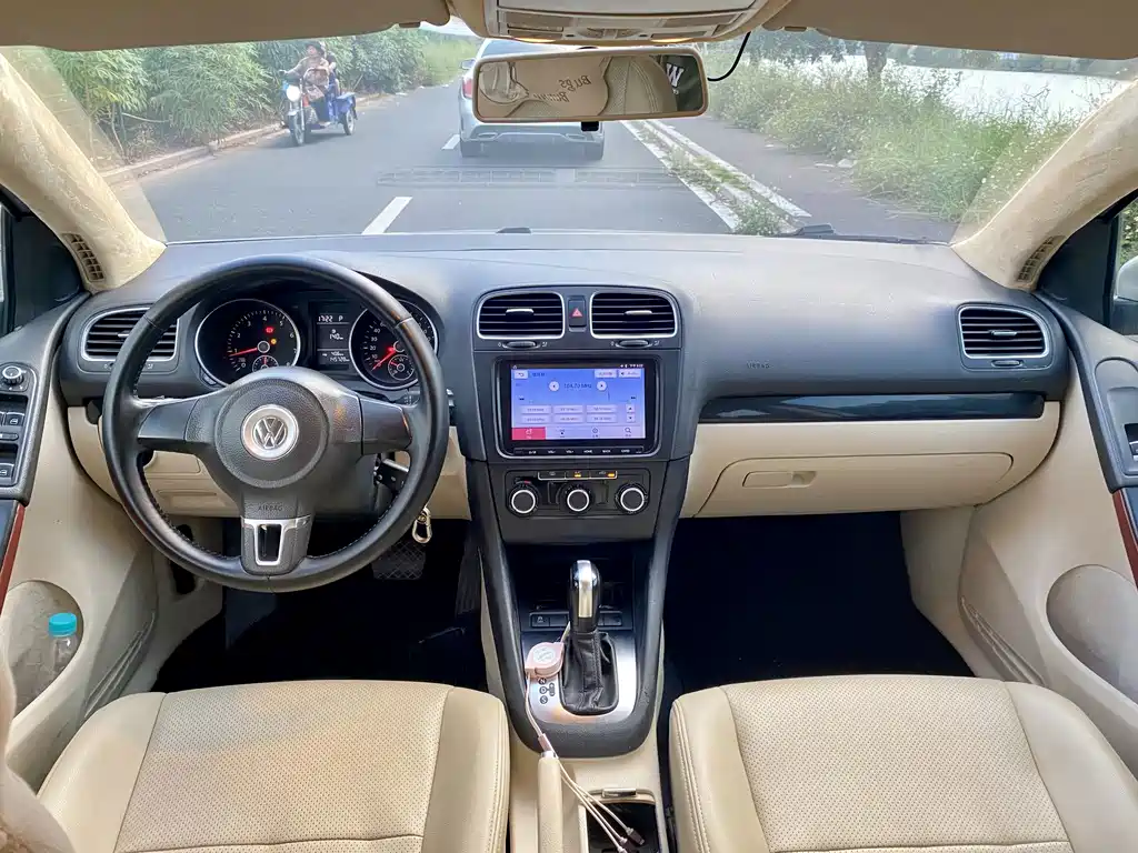 Volkswagen Golf — миниатюра 6