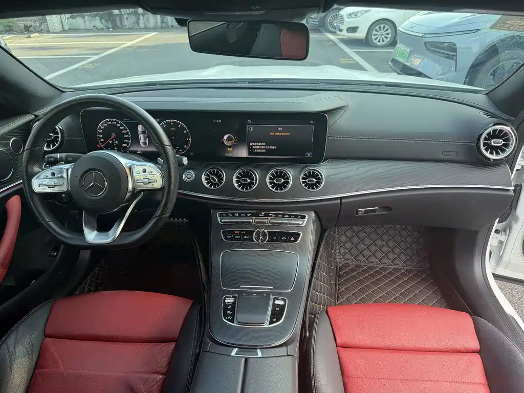 Mercedes-Benz E-Class (Import) — миниатюра 13