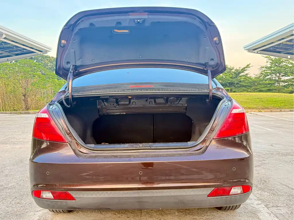 Geely Emgrand — миниатюра 16