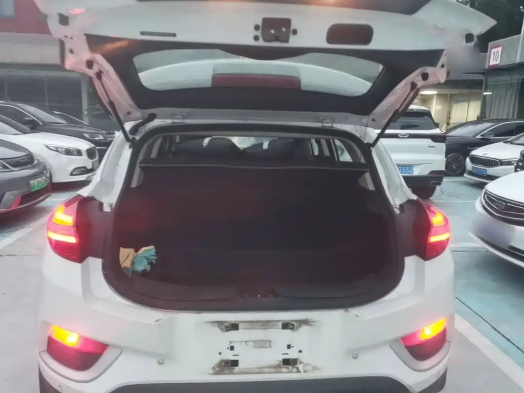 Geely Emgrand GS — миниатюра 19