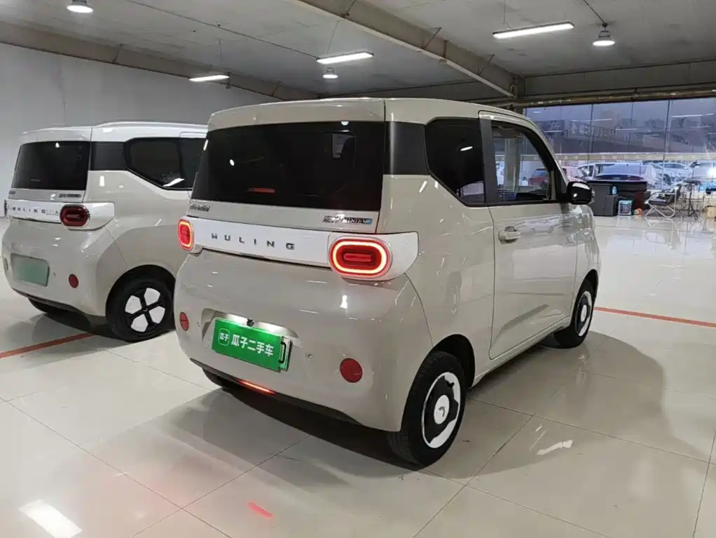Wuling MINIEV — миниатюра 7