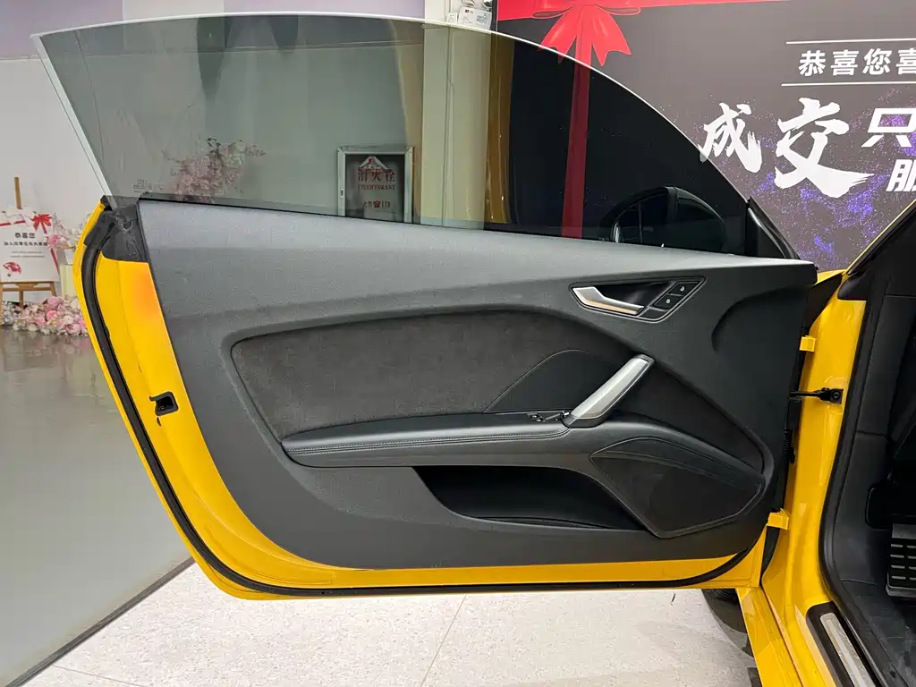 Audi TT — миниатюра 11